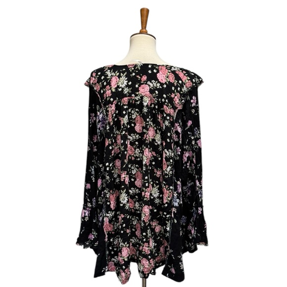 Free People Black and Pink Flutter Sleeve Blouse Size XS 51 - Picture 3 of 5